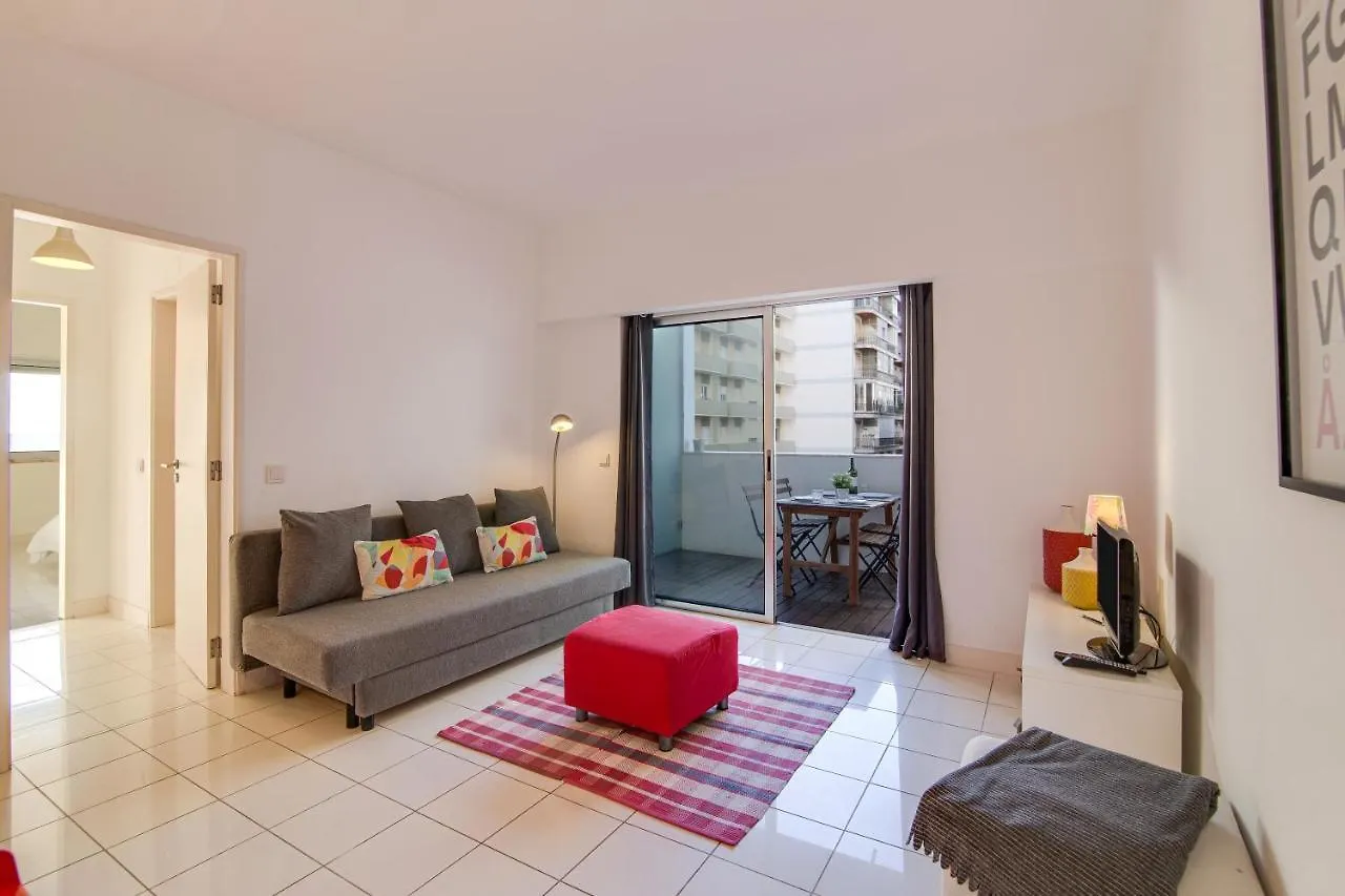 Modern Apartment By The Sea Quarteira 0*,  Portugália