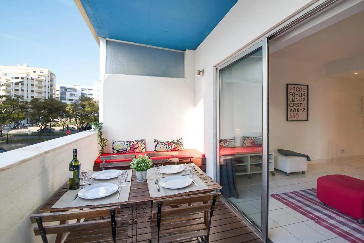 Modern Apartment By The Sea Quarteira